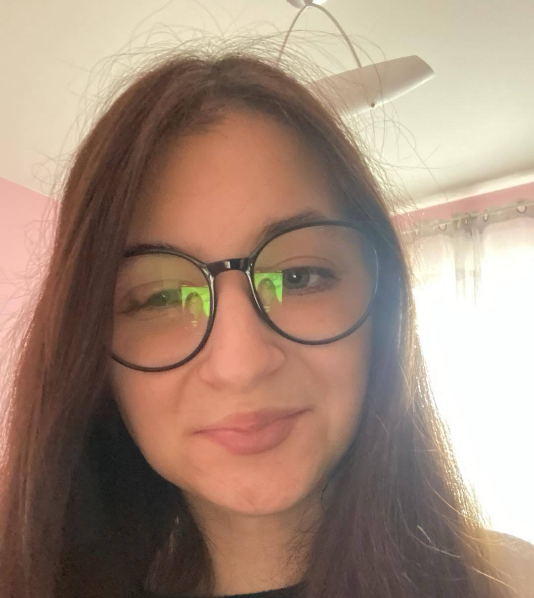 Mokinė Samanta džiaugiasi geresniais matematikos rezultatais su Tutoris